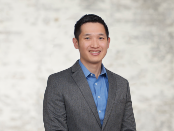 Quan Hoang Headshot
